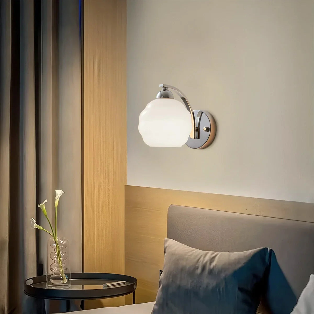 Glazed Wall Lamp