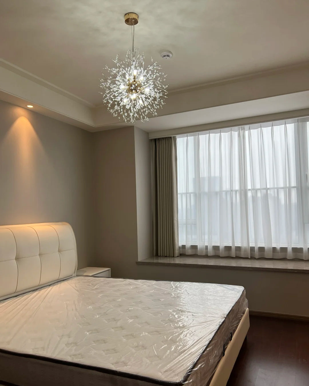 Olverai Dandelion Starburst Crystal Chandelier