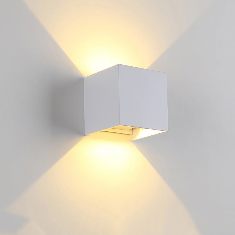 Olverai Outdoor Up Down Wall Light