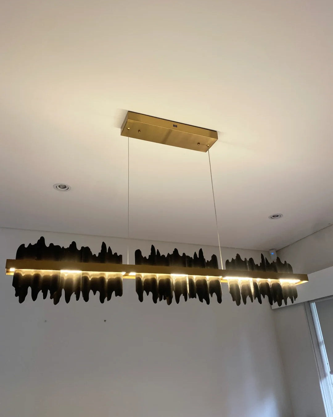 Olverai Iceberg Black Gold Linear Chandelie