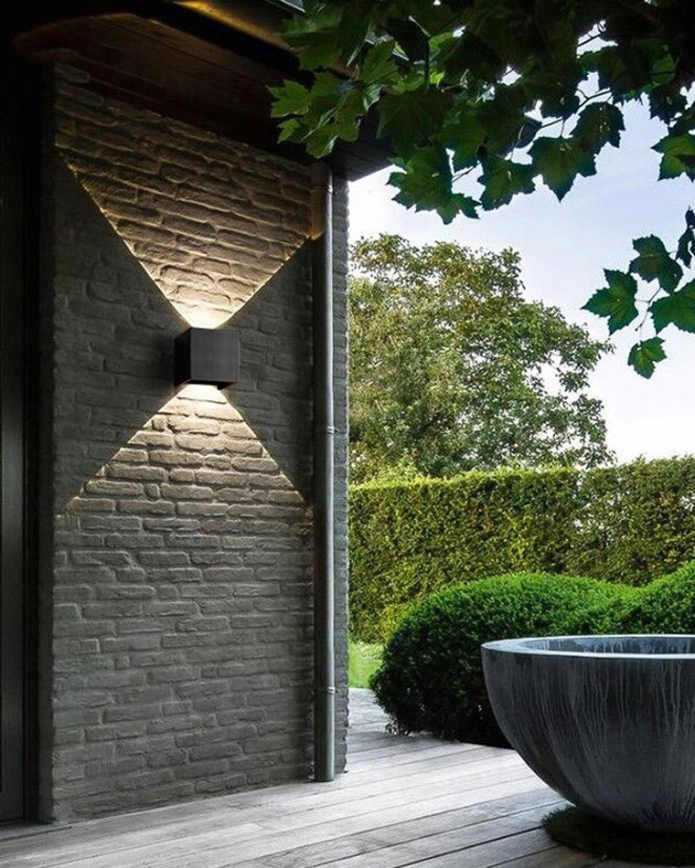 Olverai Outdoor Up Down Wall Light