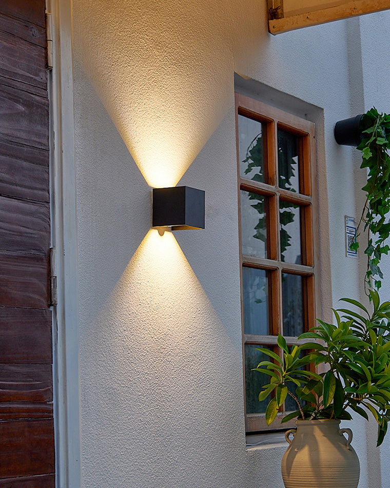 Olverai Outdoor Up Down Wall Light