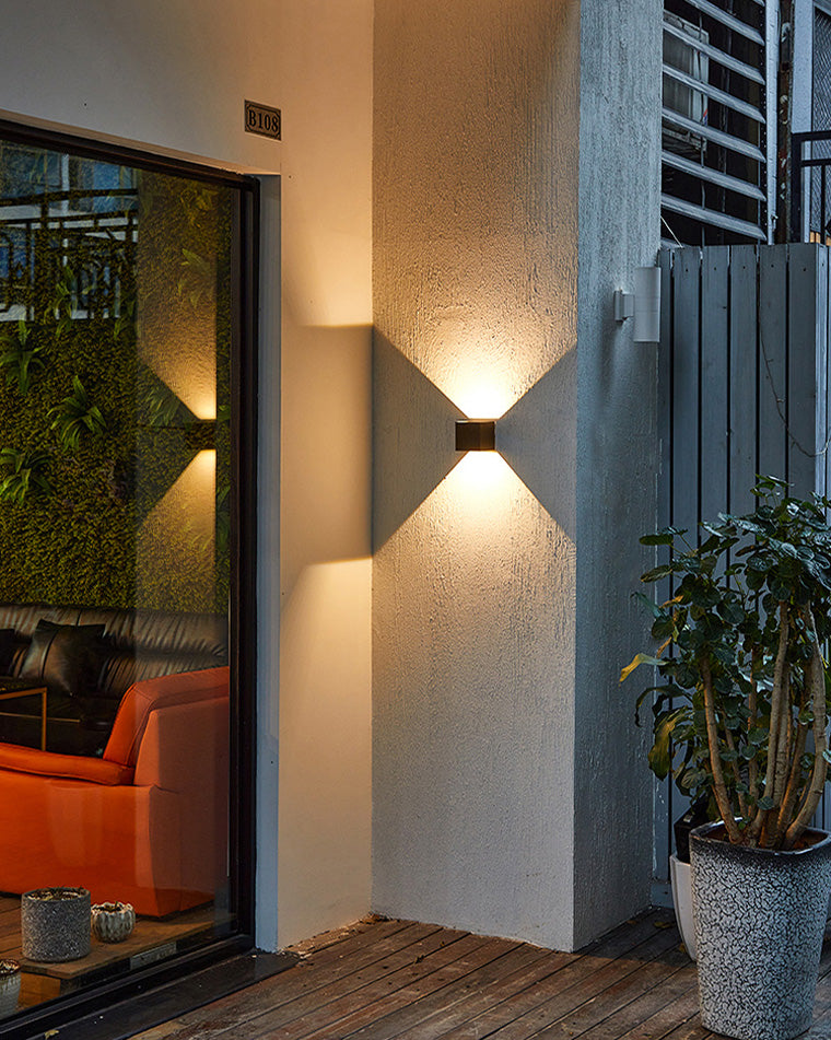 Olverai Outdoor Up Down Wall Light