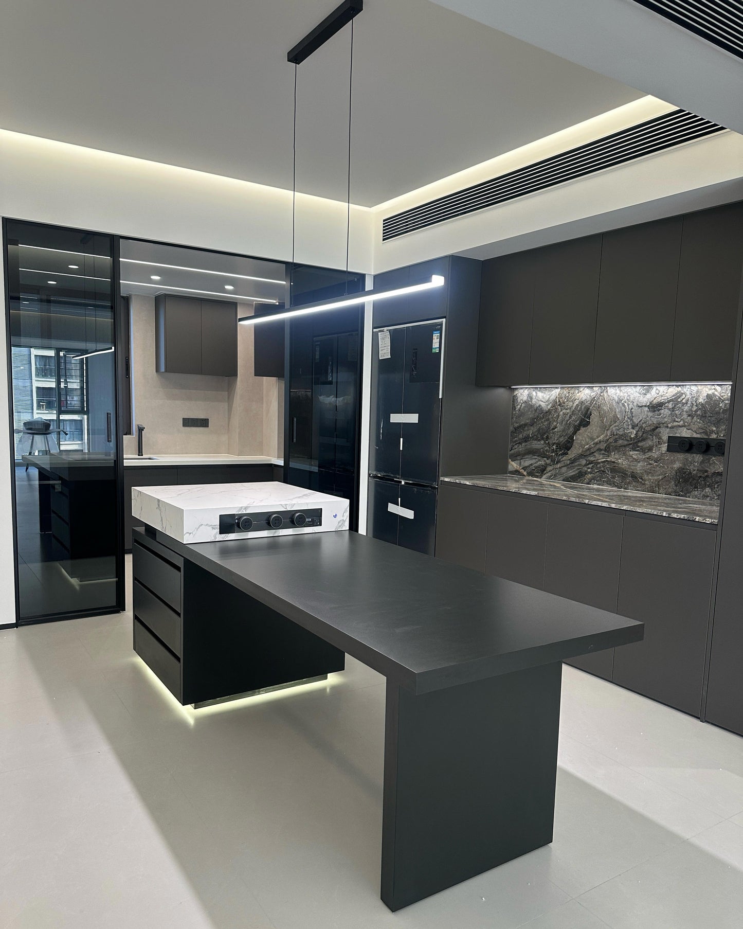 Olverai Extra Long Linear Pendant Light