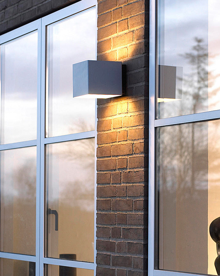 Olverai Outdoor Up Down Wall Light