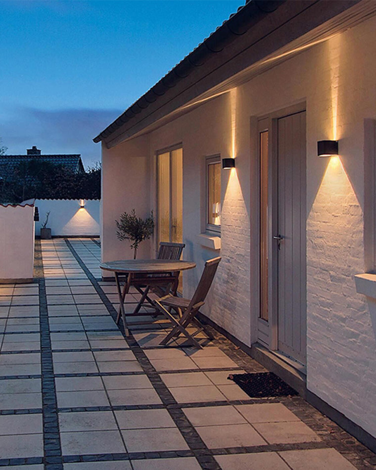 Olverai Outdoor Up Down Wall Light