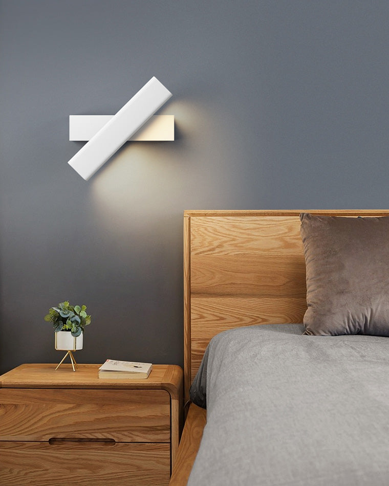 Olverai Adjustable Bar Wall Sconce