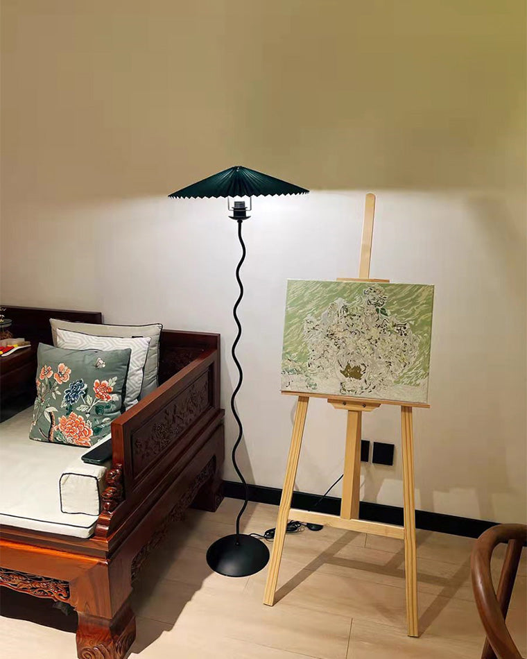Olverai Pleated Squiggle Floor Lamp