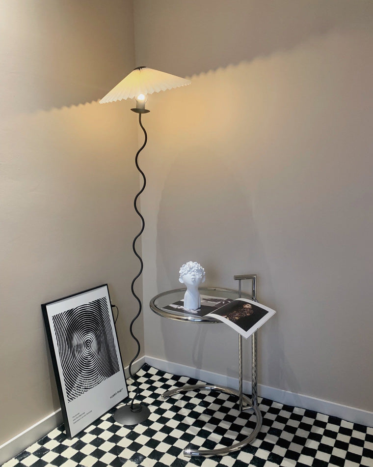 Olverai Pleated Squiggle Floor Lamp