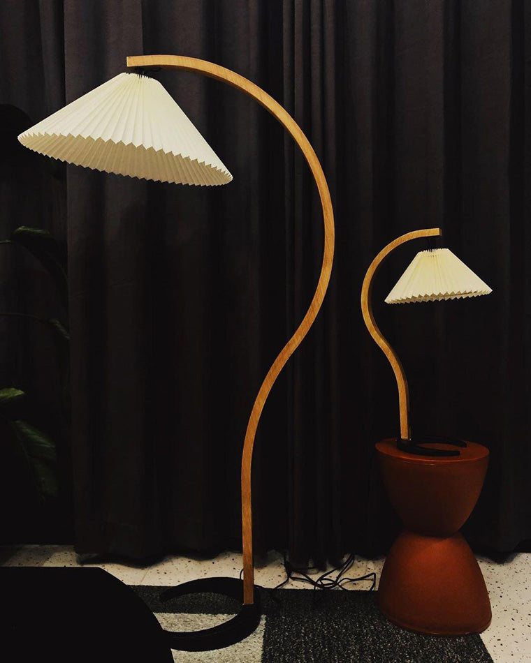 Olverai Pleated Gooseneck Floor Lamp
