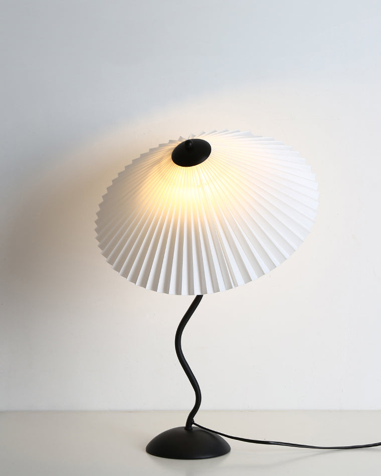 Olverai Wavy Pleated Table Lamp