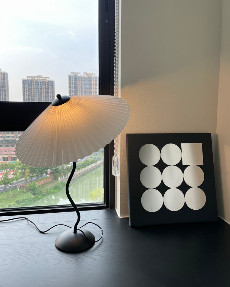 Olverai Wavy Pleated Table Lamp