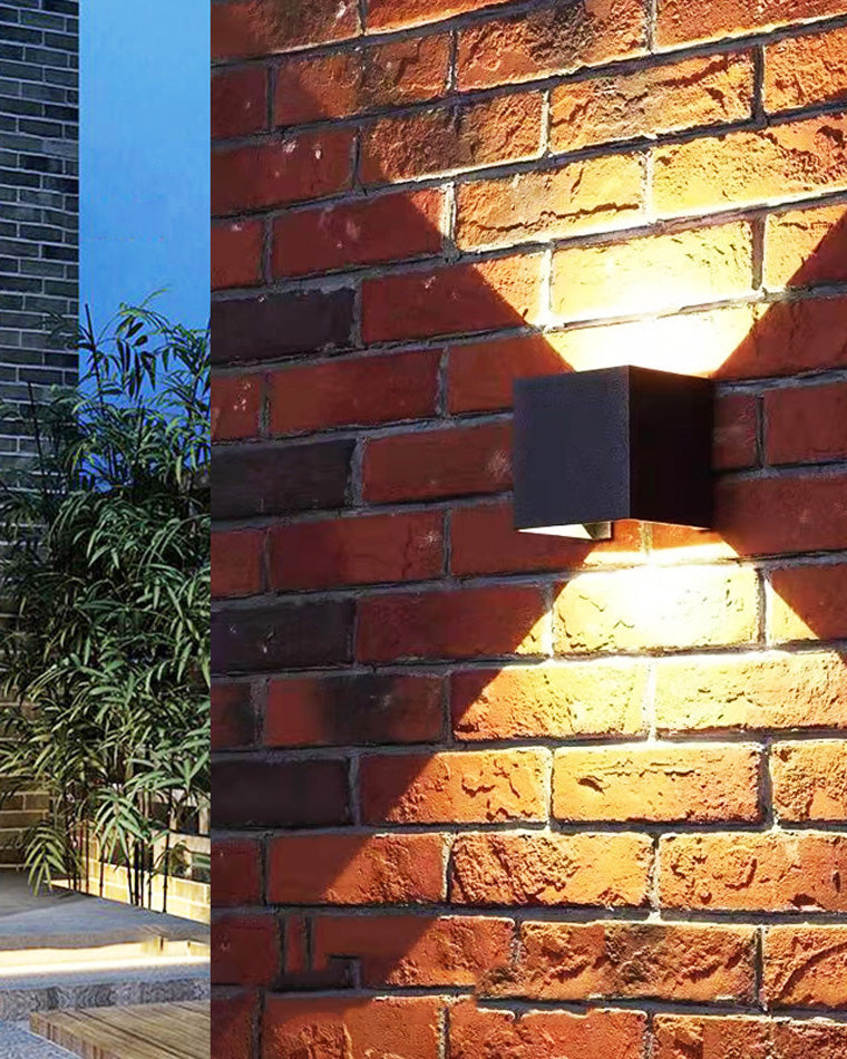 Olverai Outdoor Up Down Wall Light