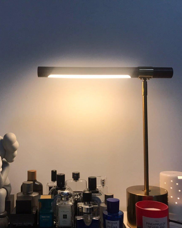 Olverai Walnut-lookalike Cantilever Table Lamp