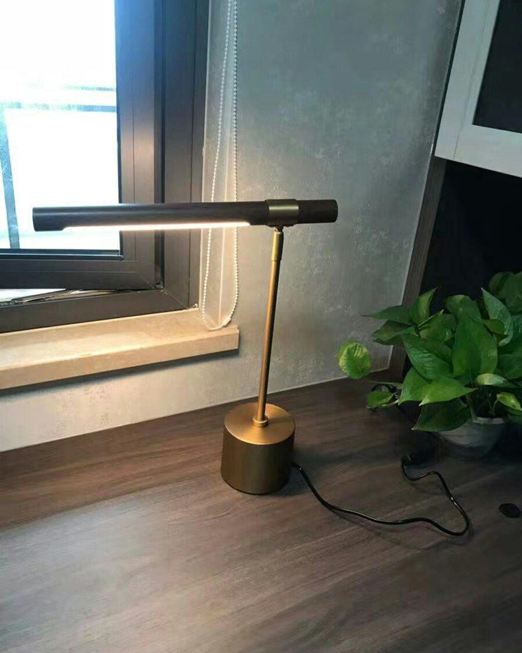 Olverai Walnut-lookalike Cantilever Table Lamp