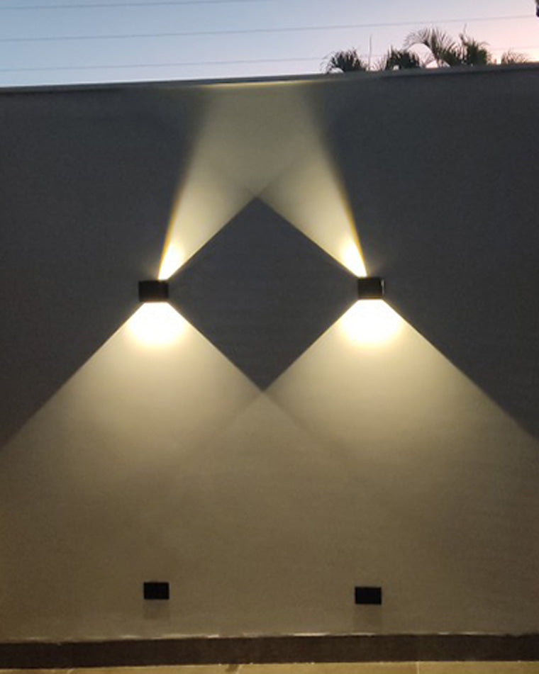 Olverai Outdoor Up Down Wall Light