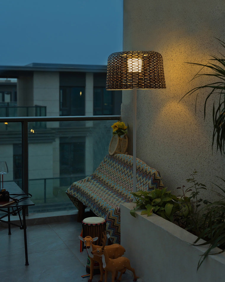 Olverai Solar Rattan Floor Light
