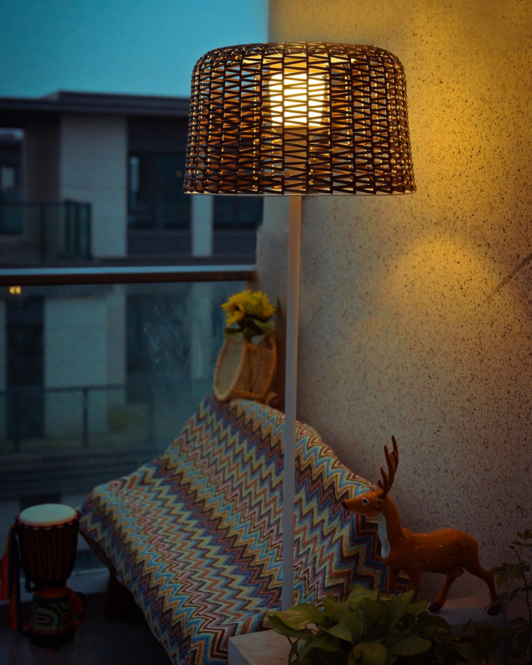 Olverai Solar Rattan Floor Light