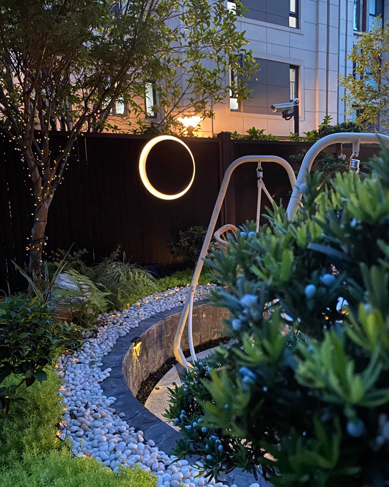 Olverai Outdoor Crescent Wall Light