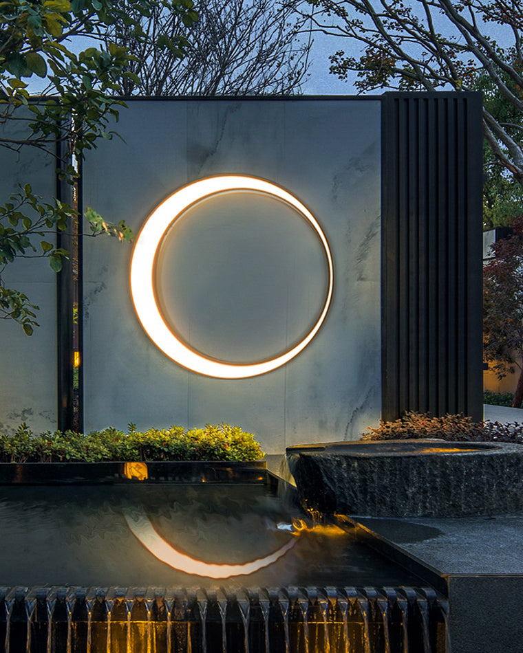 Olverai Outdoor Crescent Wall Light