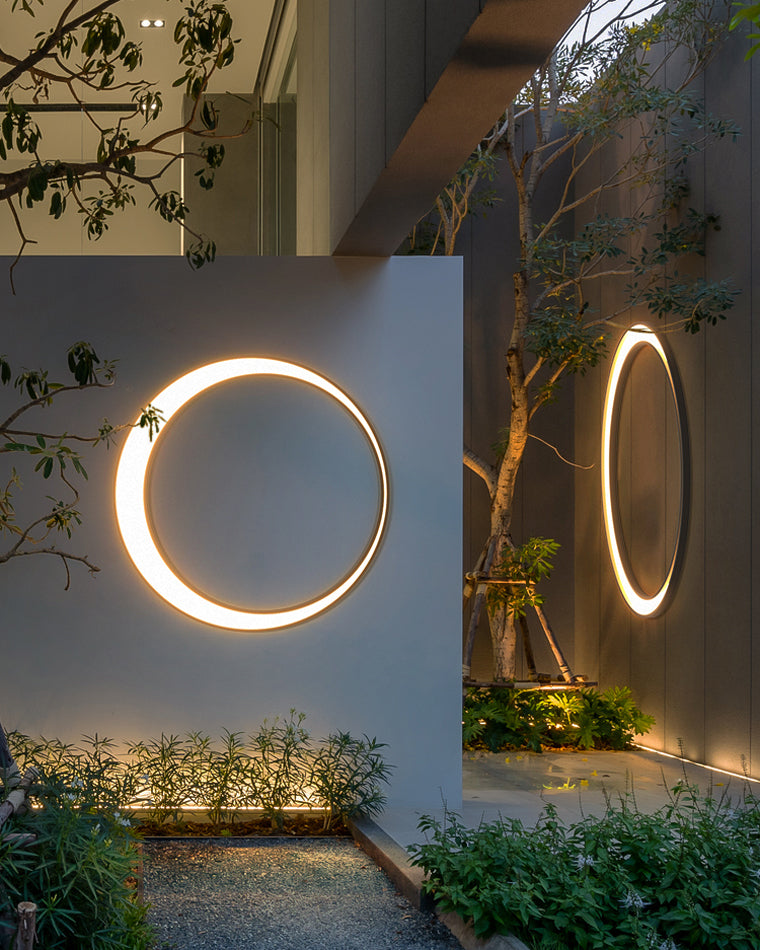 Olverai Outdoor Crescent Wall Light