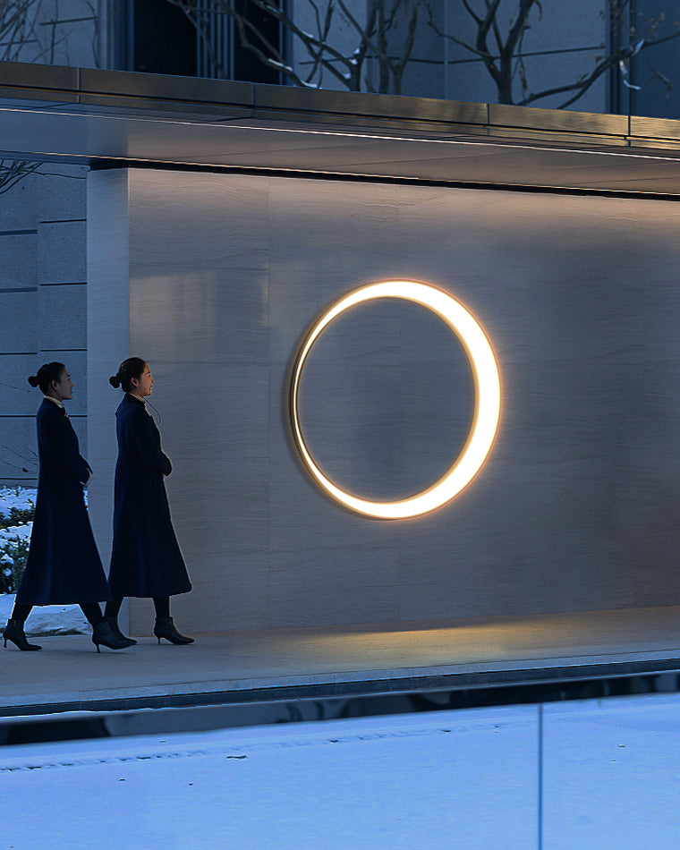Olverai Outdoor Crescent Wall Light
