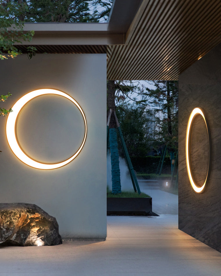 Olverai Outdoor Crescent Wall Light