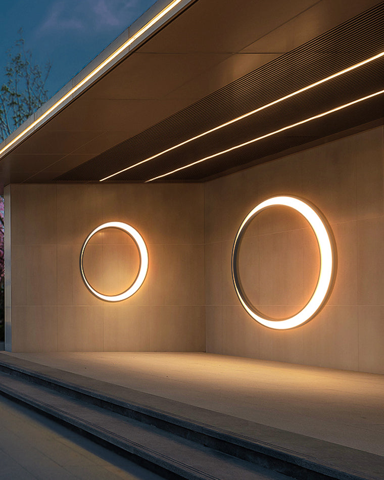 Olverai Outdoor Crescent Wall Light
