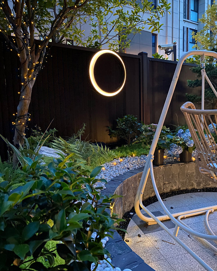 Olverai Outdoor Crescent Wall Light