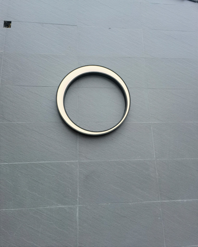 Olverai Outdoor Crescent Wall Light