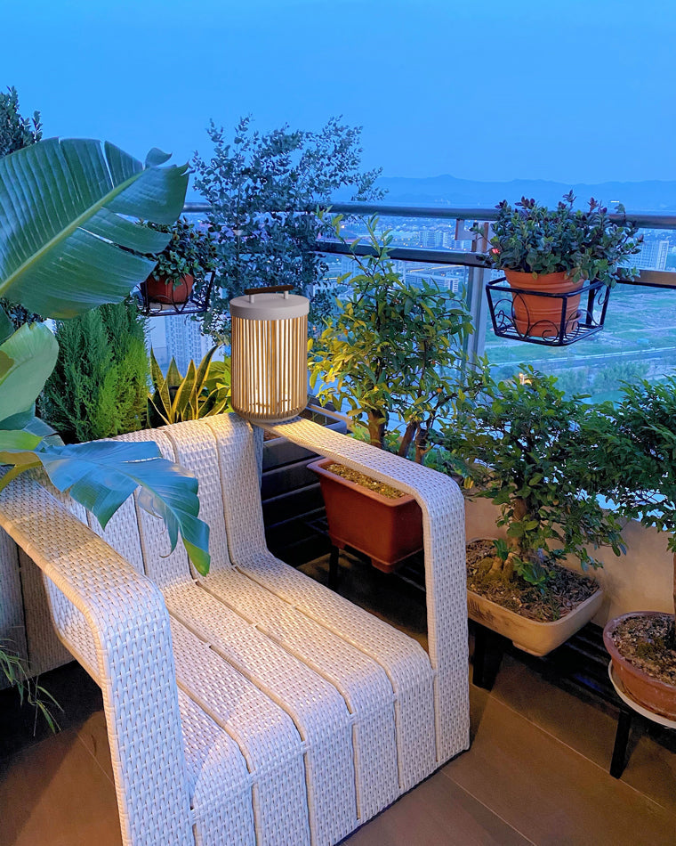 Olverai Outdoor Solar Portable Wicker Lantern