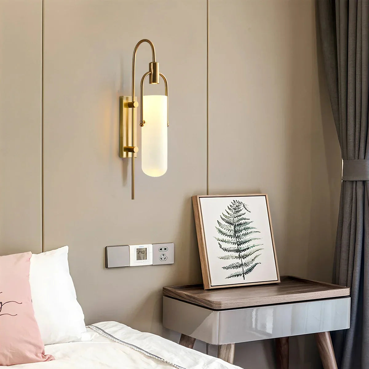 Curved Glass Wall Sconce