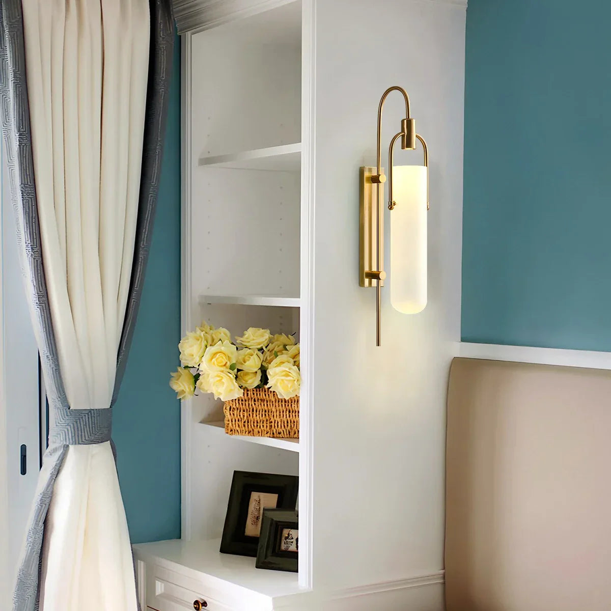 Arc Glass Wall Lamp