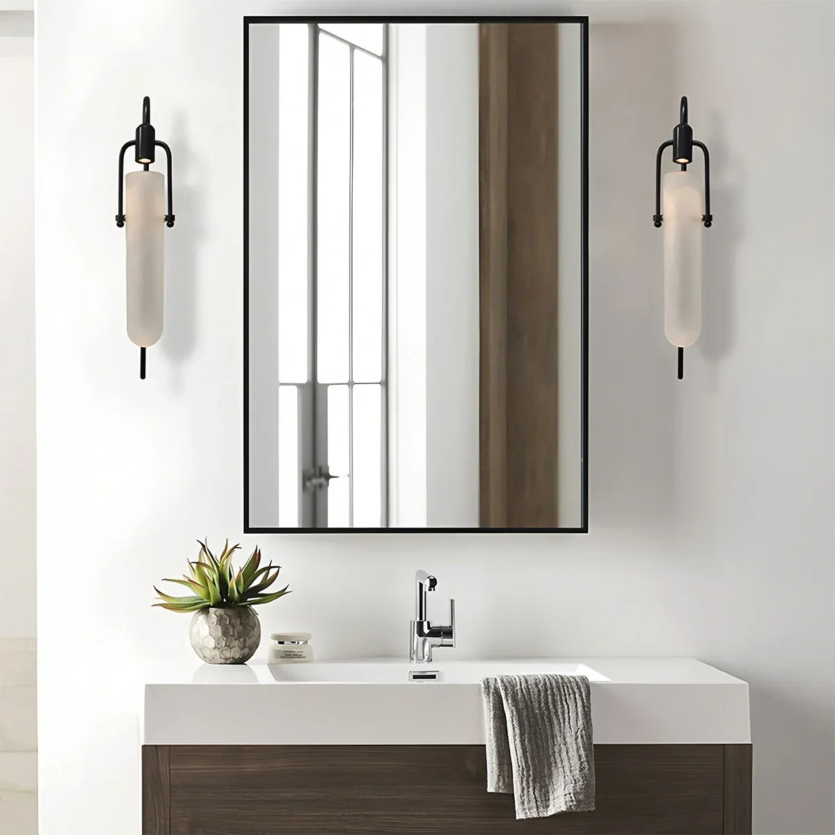 Arc Glass Wall Lamp