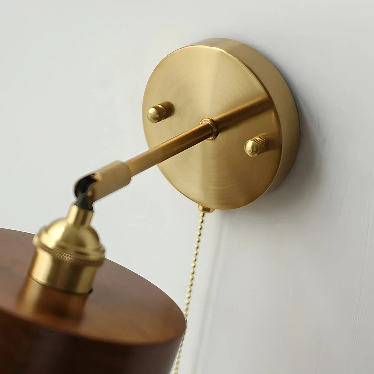 Vintage Wood Pull Chain Switch Wall Lamp