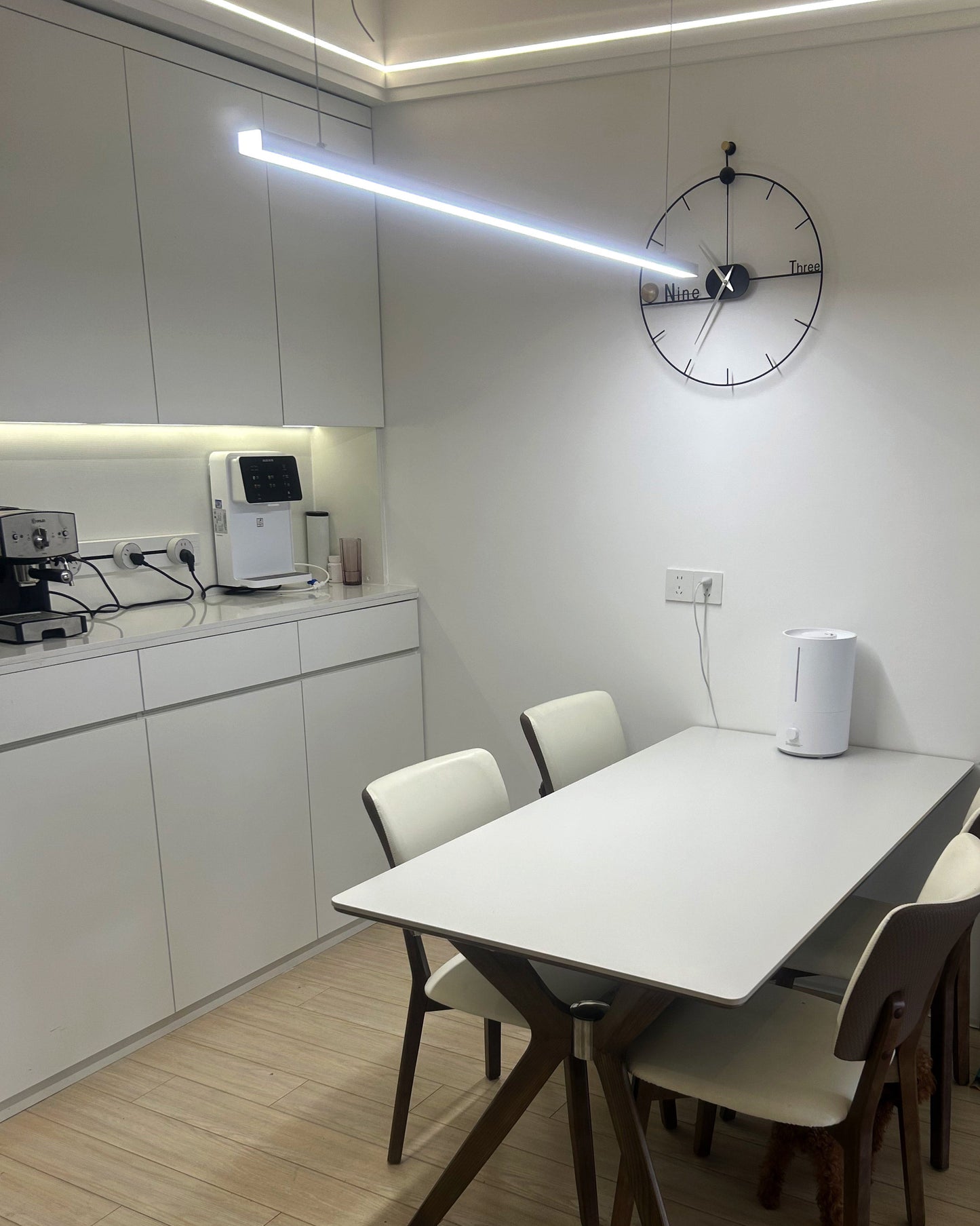 Olverai Extra Long Linear Pendant Light